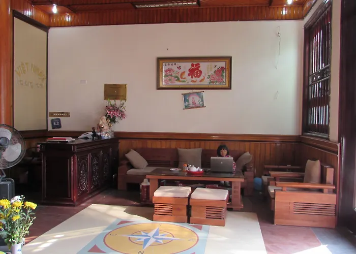 Viet Nhat - Bai Chay Hotel 2*