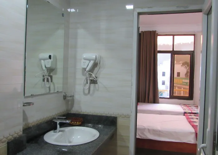 Viet Nhat - Bai Chay Hotel