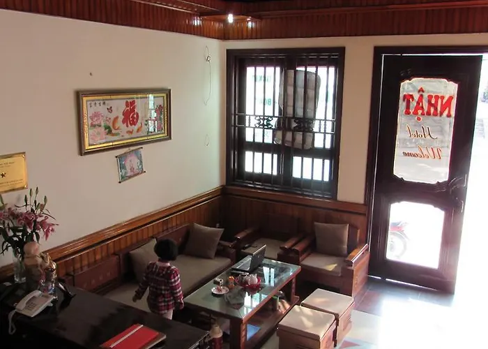 Khách sạn Viet Nhat - Bai Chay Hạ Long