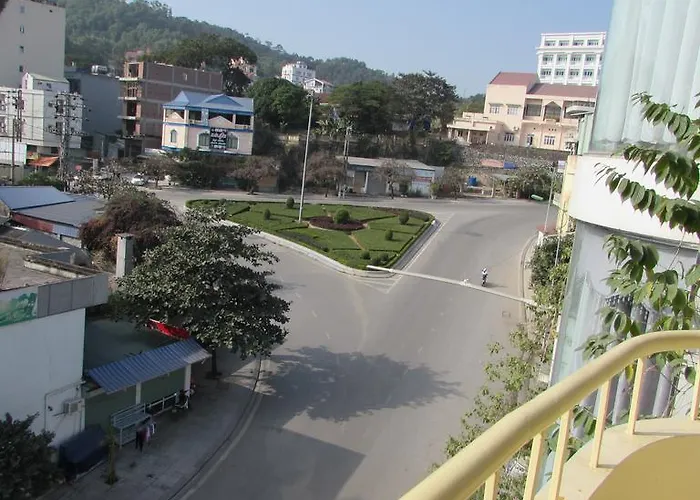 Viet Nhat - Bai Chay Ha Long