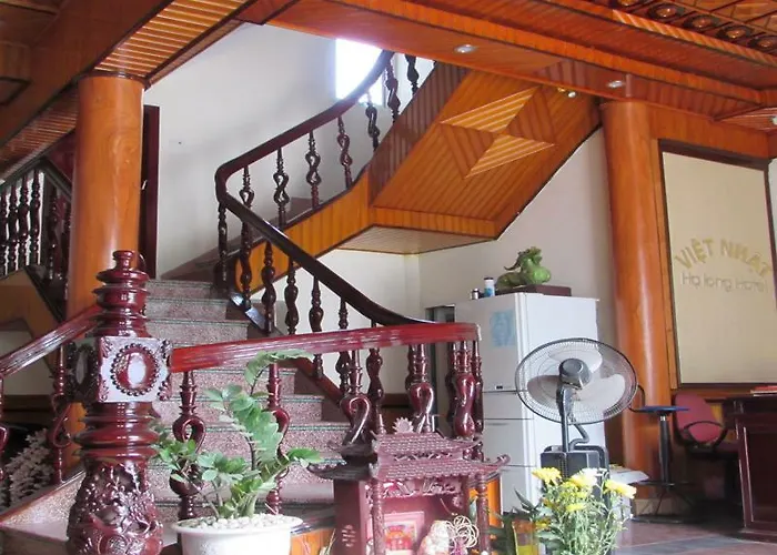 Hotel Viet Nhat - Bai Chay 2*
