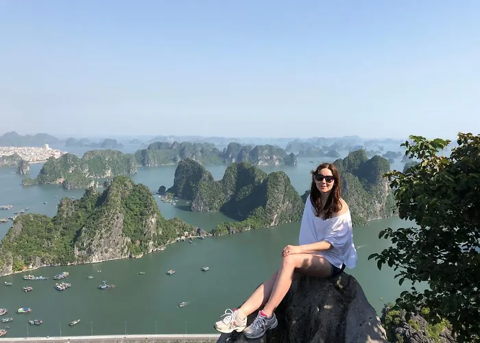 Hotel Viet Nhat - Bai Chay Hạ Long
